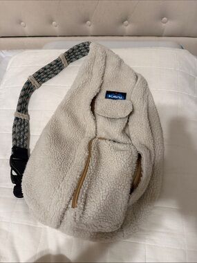 Kavu Cream Sherpa Crossbody Sling with Patterned Rope Strap
